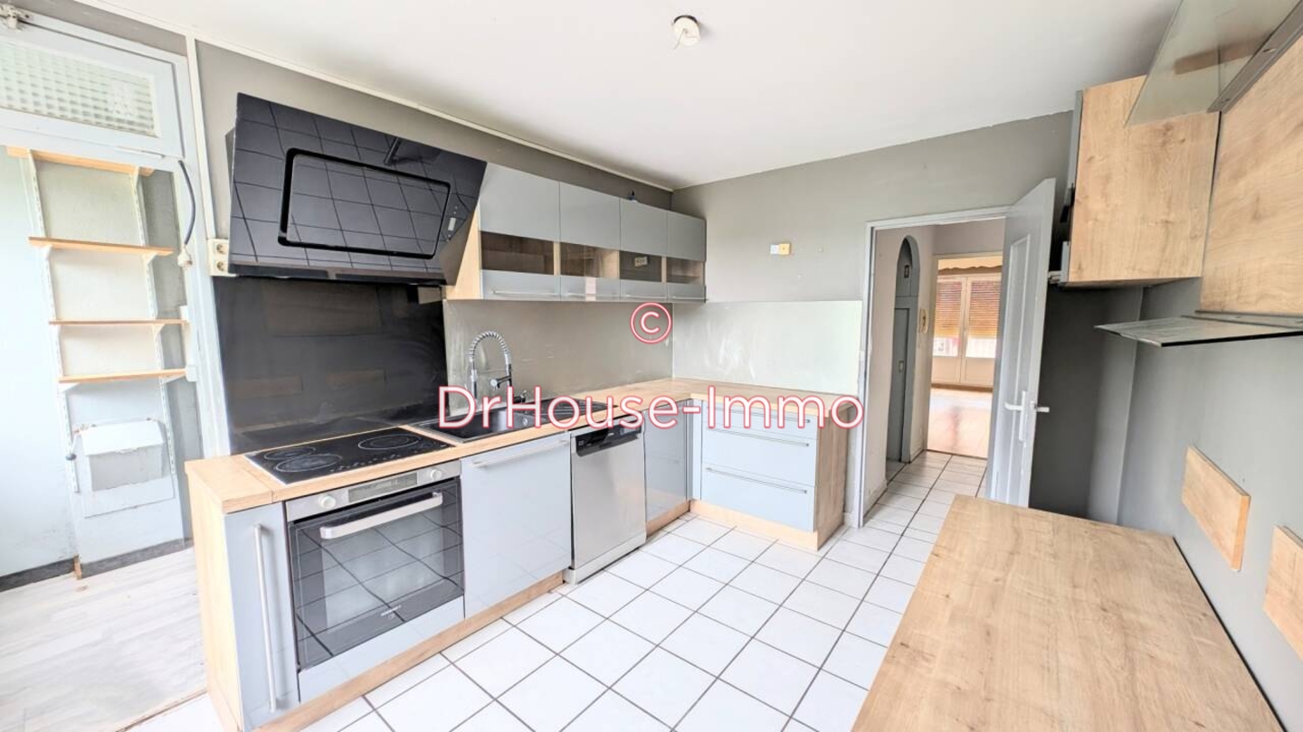 Appartement 3 pièces de 66 m² - Saint-Étienne (42100)