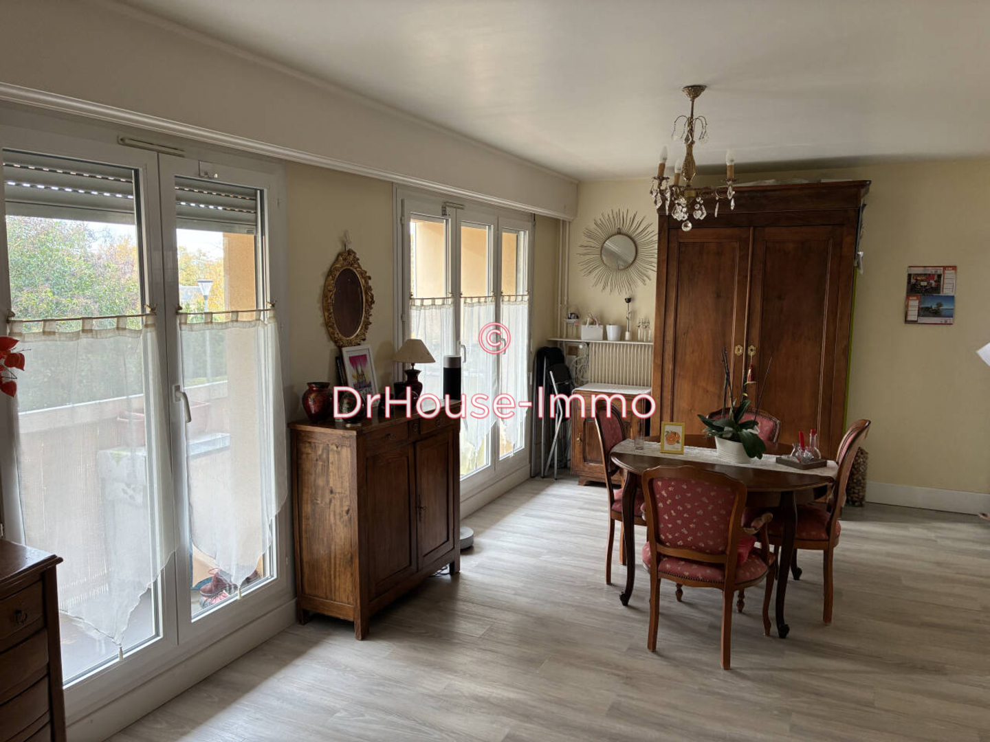 Appartement 5 pièces de 92 m² - Chartres (28000)