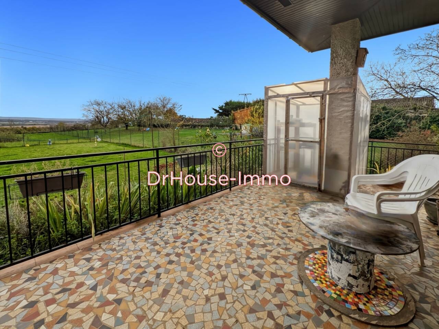 Maison 5 pièces de 125 m² - Pérouges (01800)