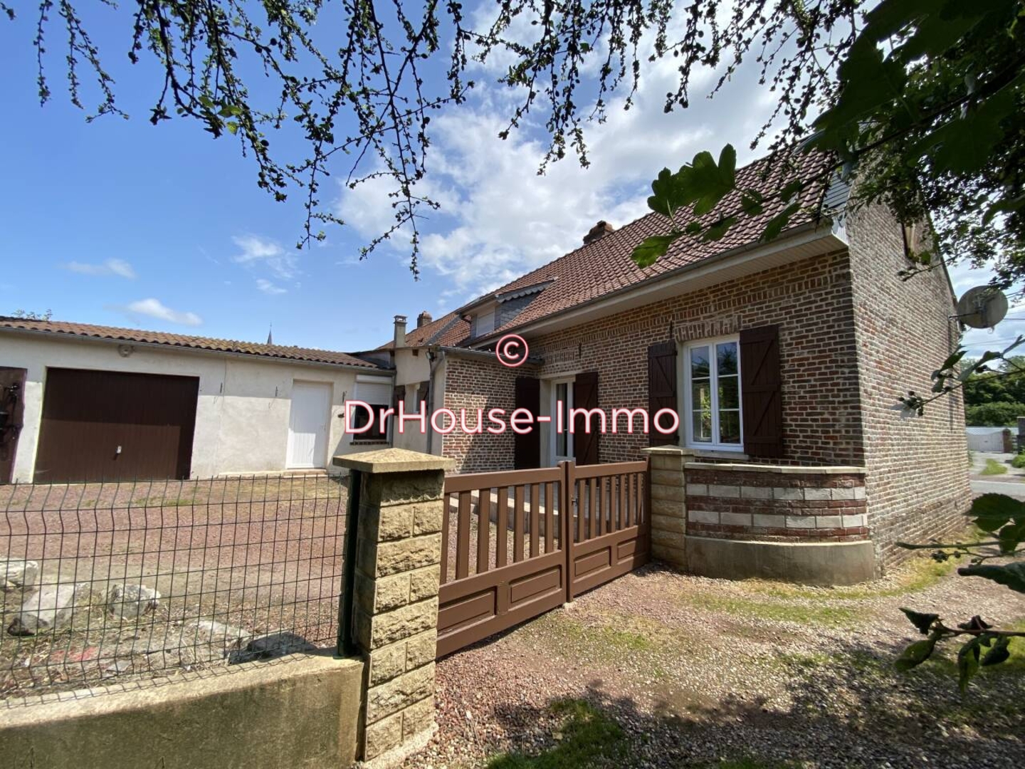 Maison 8 pièces de 137 m² - Montreuil-Sur-Mer (62170)