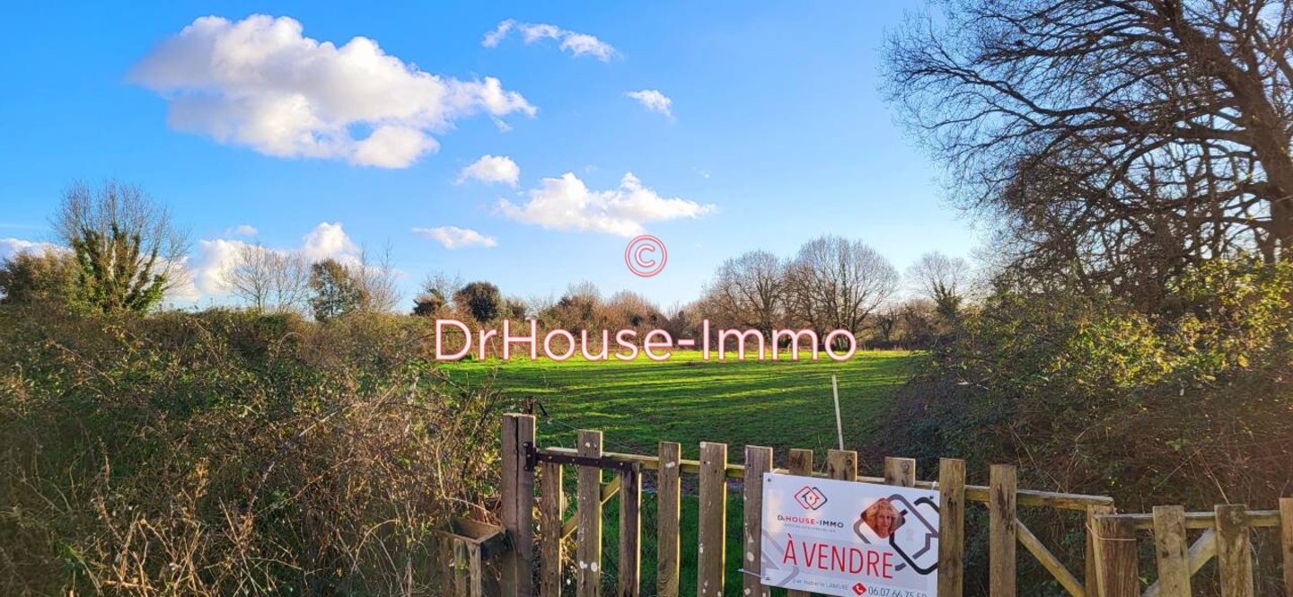 Terrain de 3 330 m² - Jard-sur-Mer (85520)