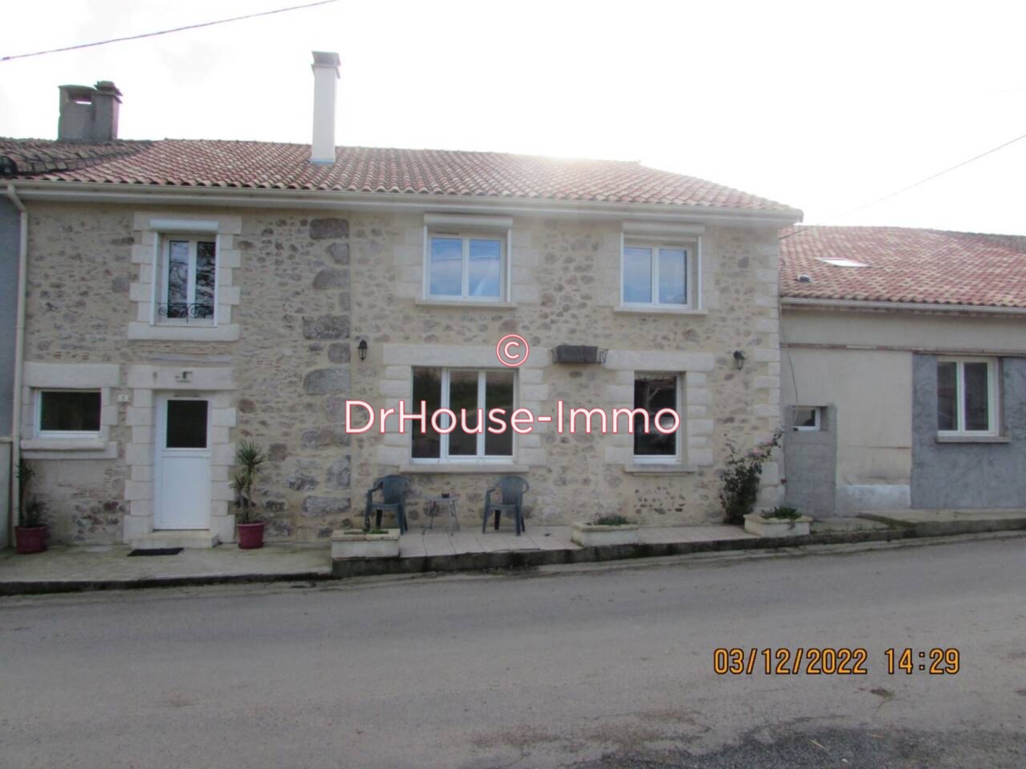 Maison 7 pièces de 137 m² - Exideuil-sur-Vienne (16150)