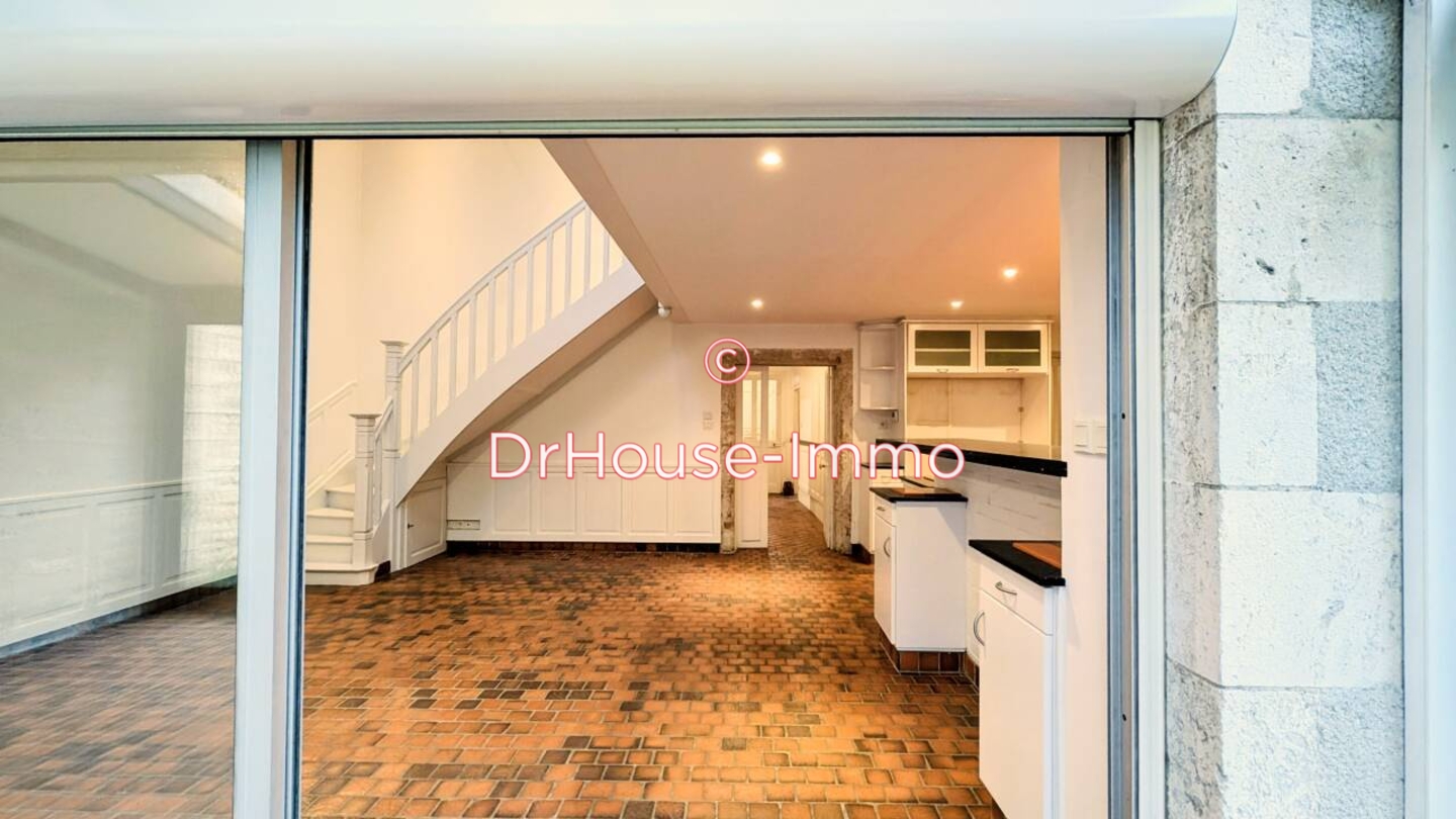 Maison 7 pièces de 167 m² - Cléry-Saint-André (45370)