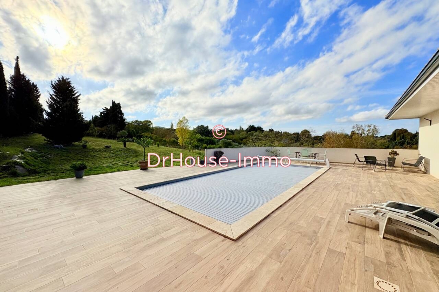 Maison 4 pièces de 197 m² - Arzens (11290)