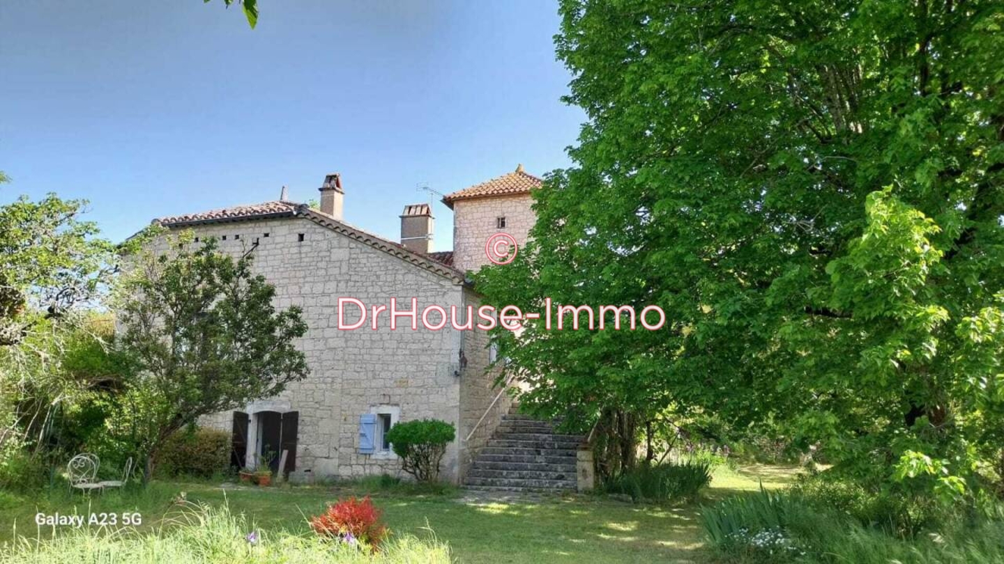 Maison 10 pièces de 210 m² - Cieurac (46230)