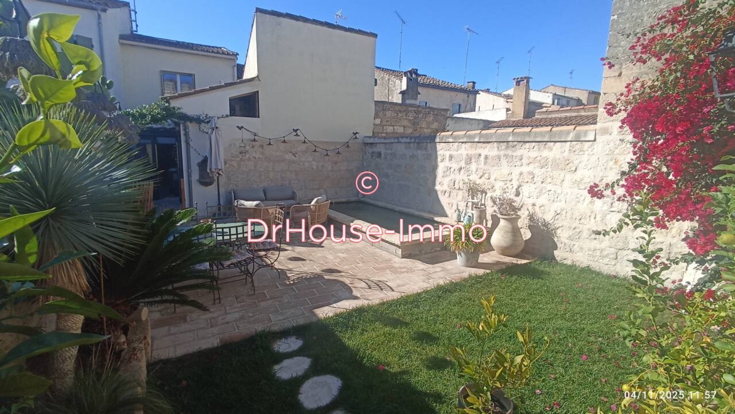 Maison 3 pièces de 160 m² - Aigues-Mortes (30220)