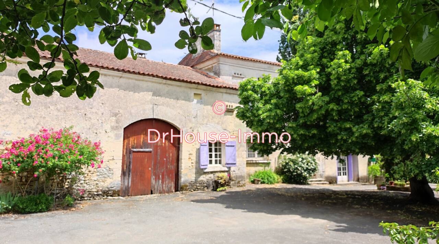 Maison 5 pièces de 134 m² - La Tour-Blanche-Cercles (24320)