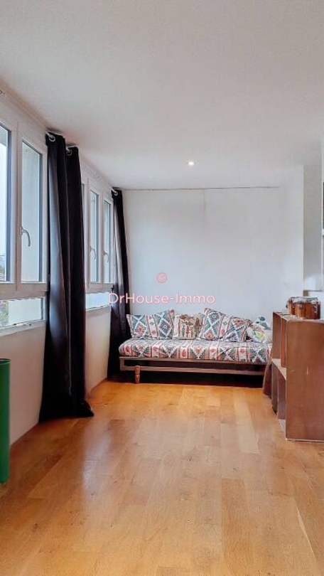 Maison 5 pièces de 180 m² - Saint-Céré (46400)