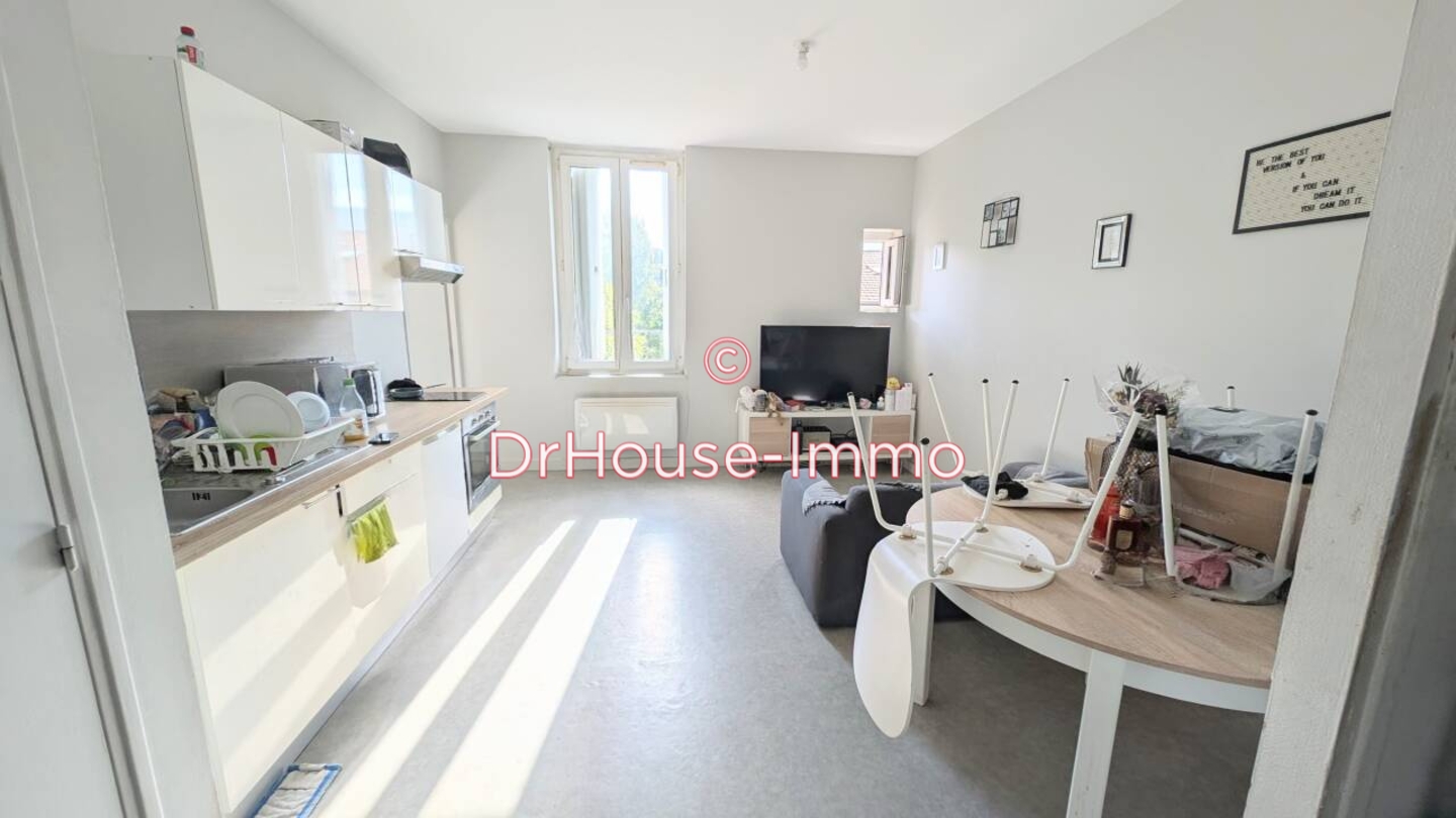Appartement 2 pièces de 34 m² - Saint-Étienne (42100)