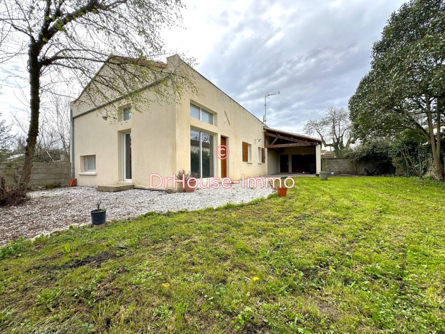 Maison 4 pièces de 79 m² - Vindelle (16430)