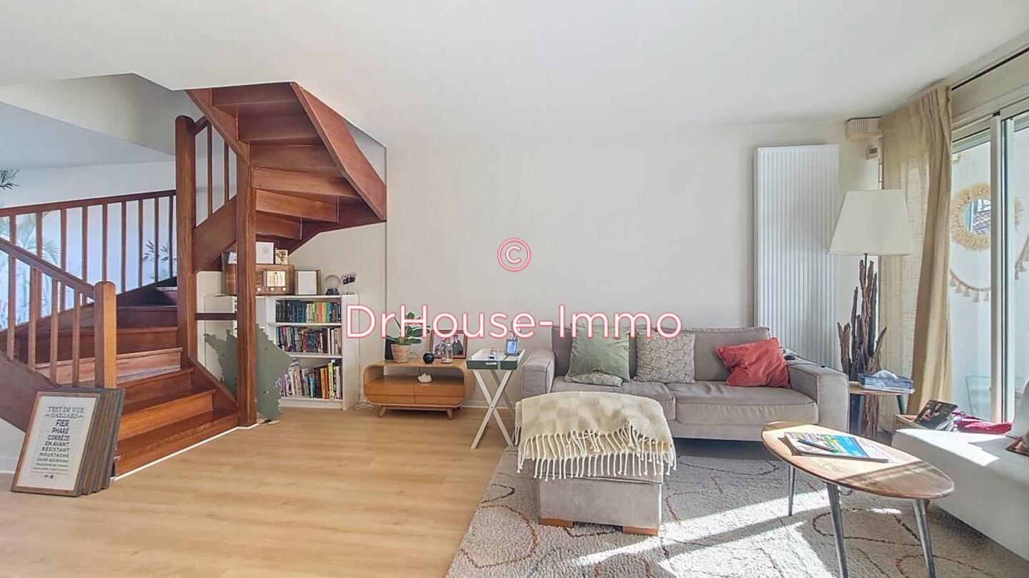 Maison 8 pièces de 135 m² - Talence (33400)