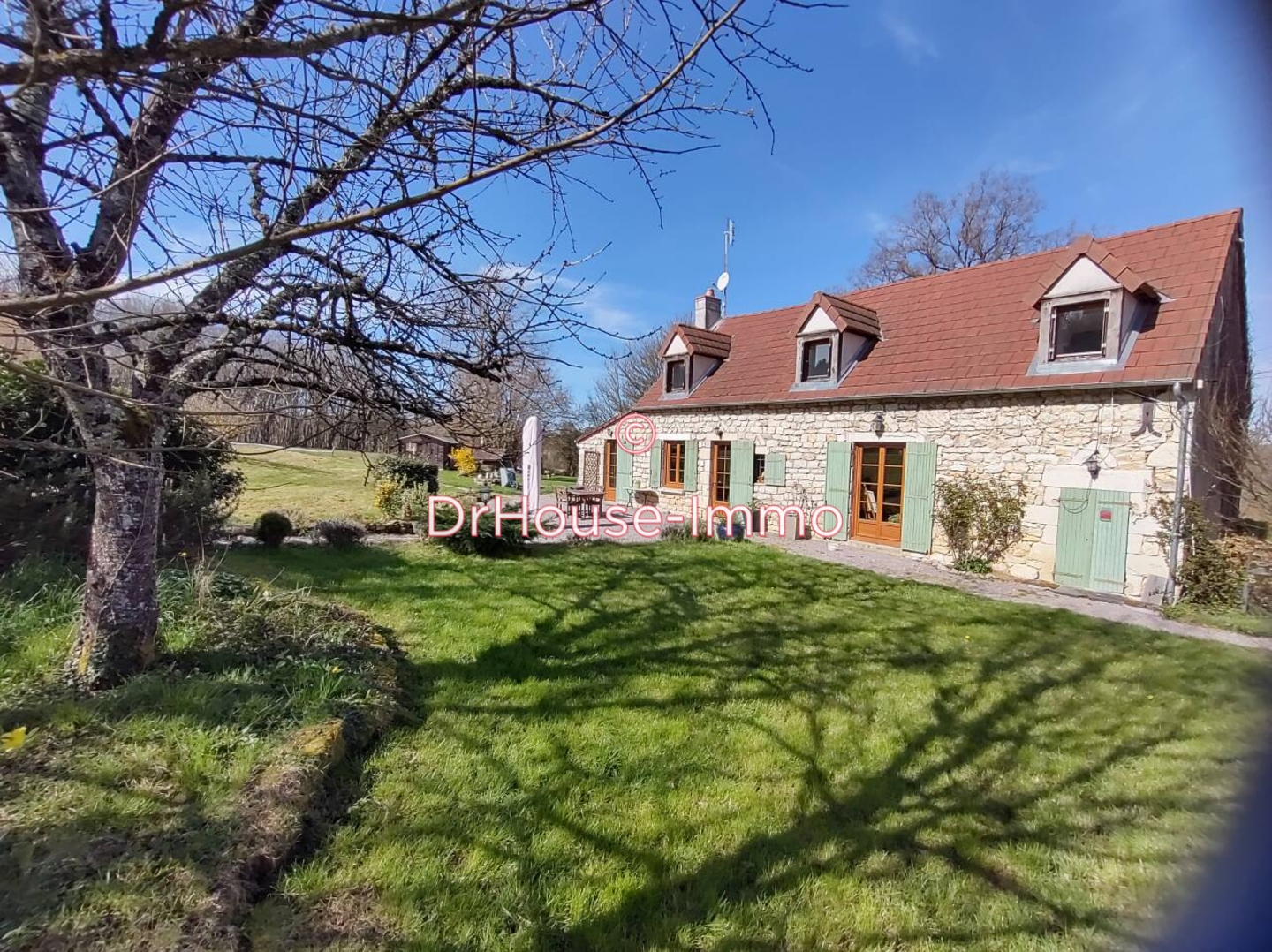 Maison 5 pièces de 135 m² - Vicq-Exemplet (36400)