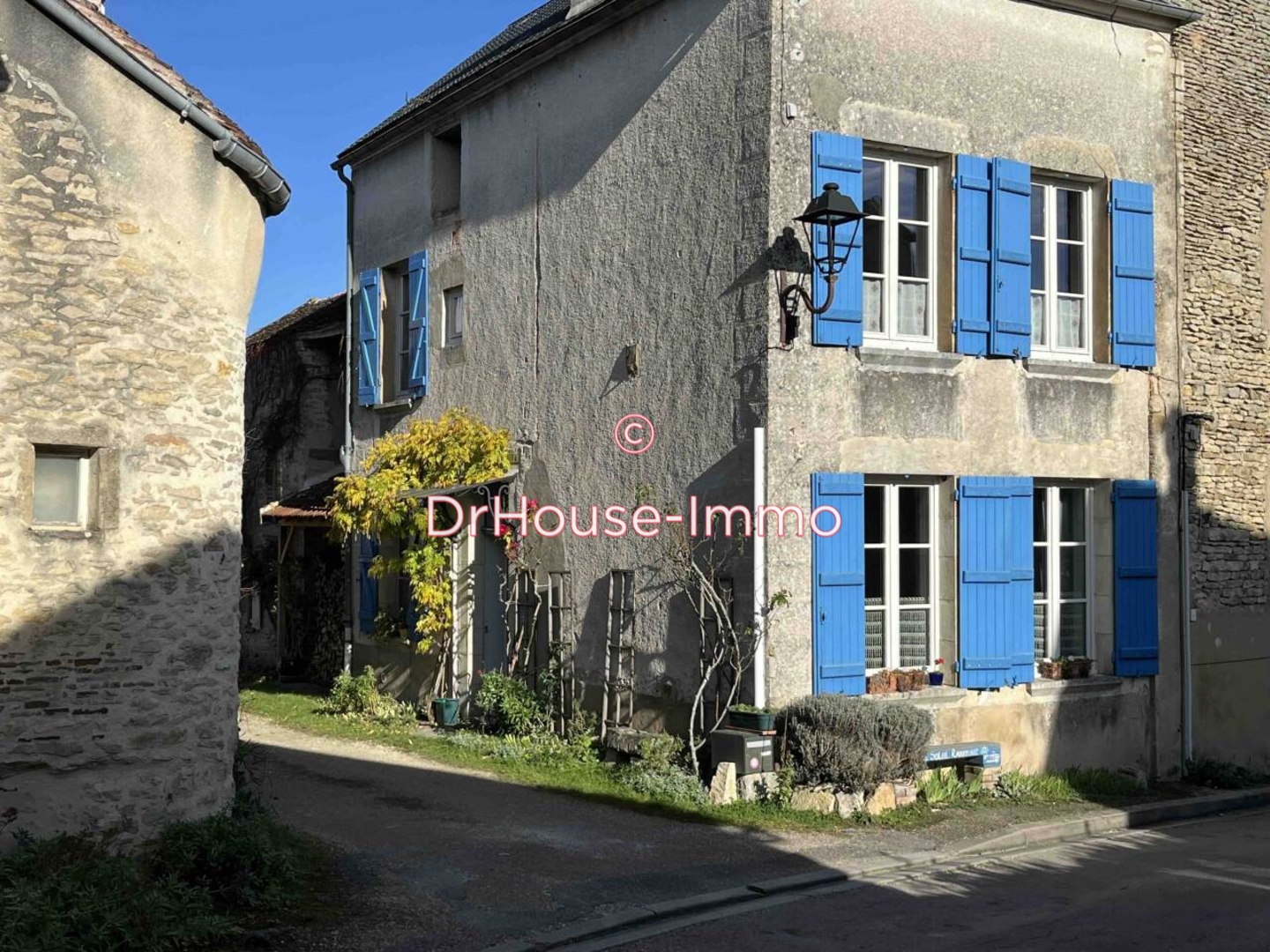 Maison 4 pièces de 92 m² - Asquins (89450)