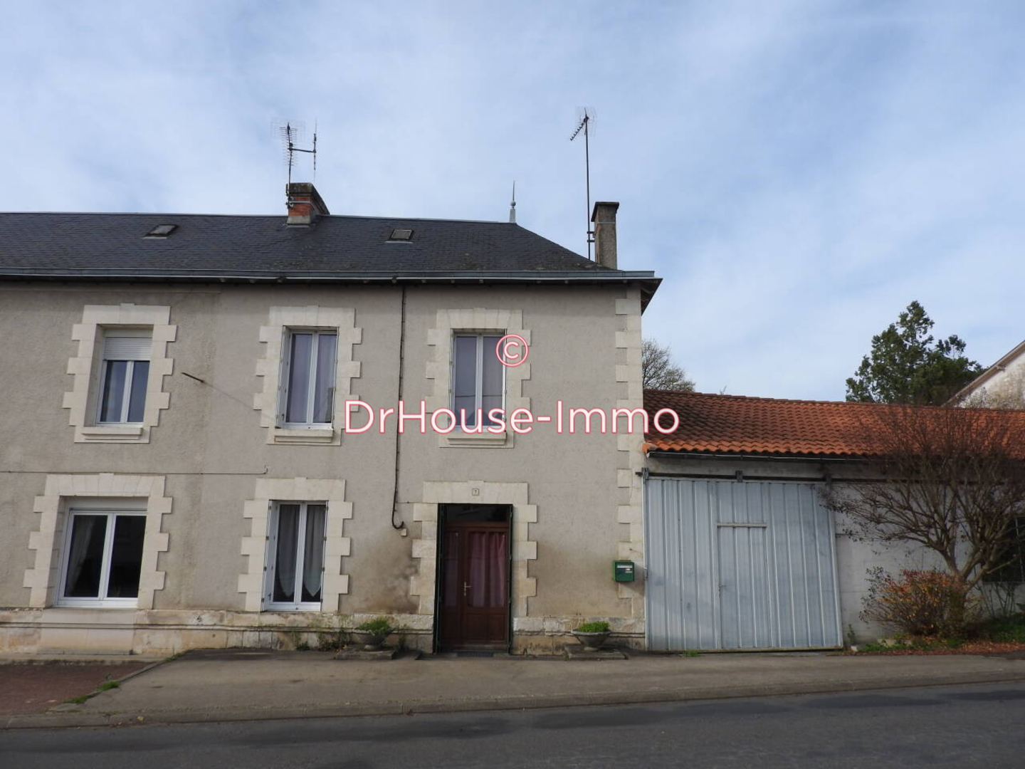 Maison 5 pièces de 94 m² - Saint-Martin-l'Ars (86350)