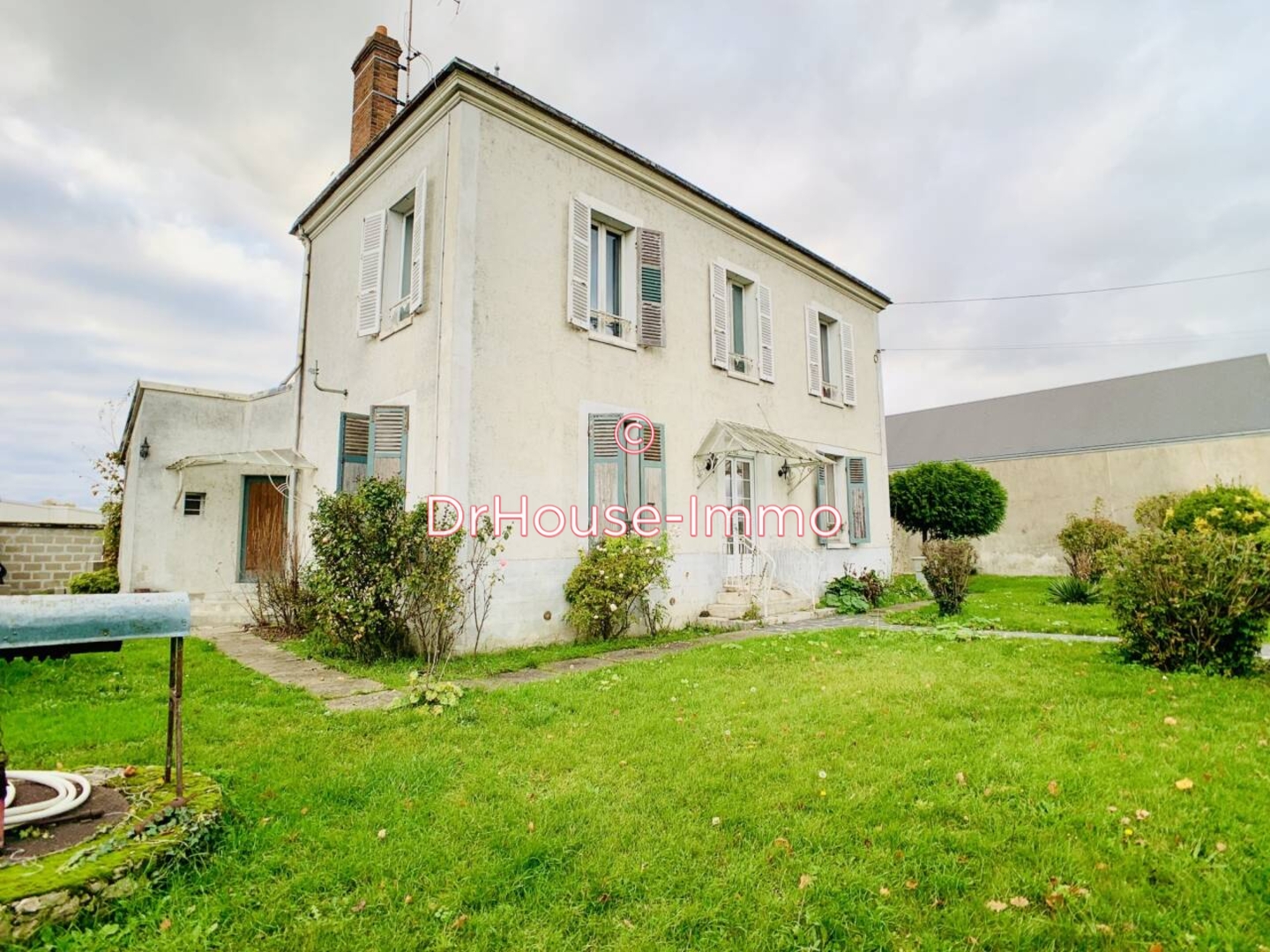 Maison 5 pièces de 160 m² - Corbeilles (45490)