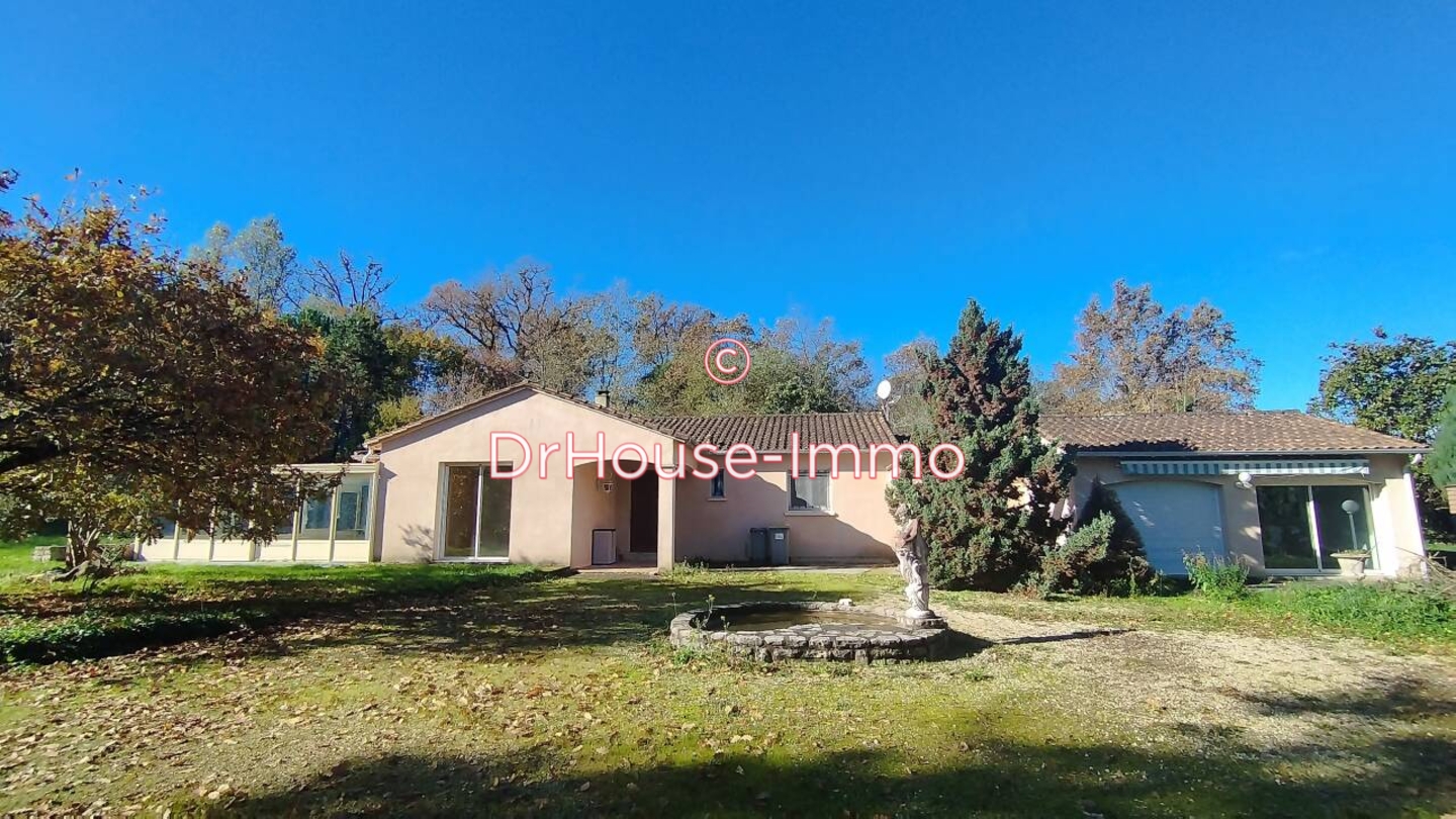 Maison 9 pièces de 270 m² - Carsac-de-Gurson (24610)