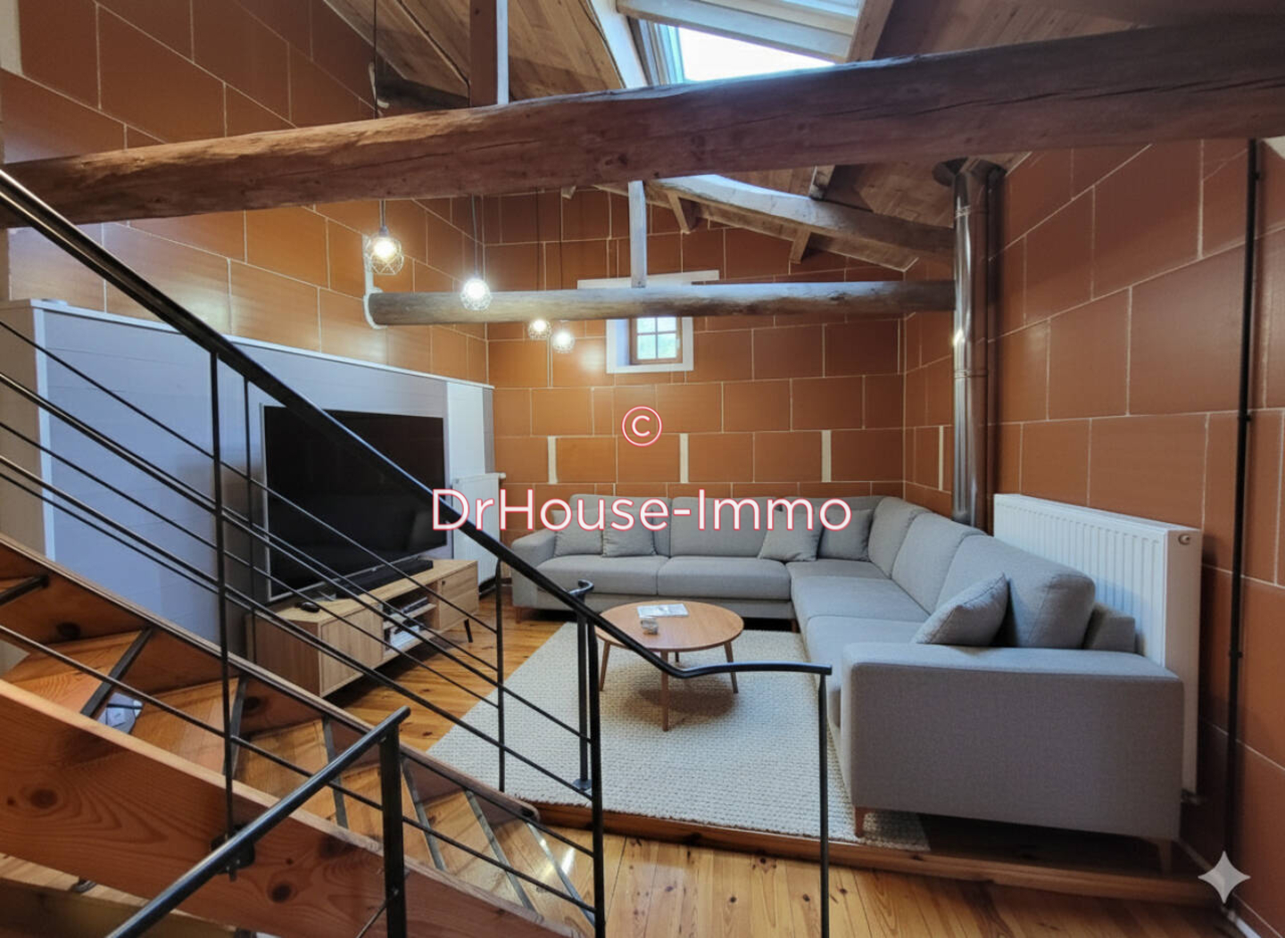 Maison 4 pièces de 187 m² - Saint-Paulien (43350)