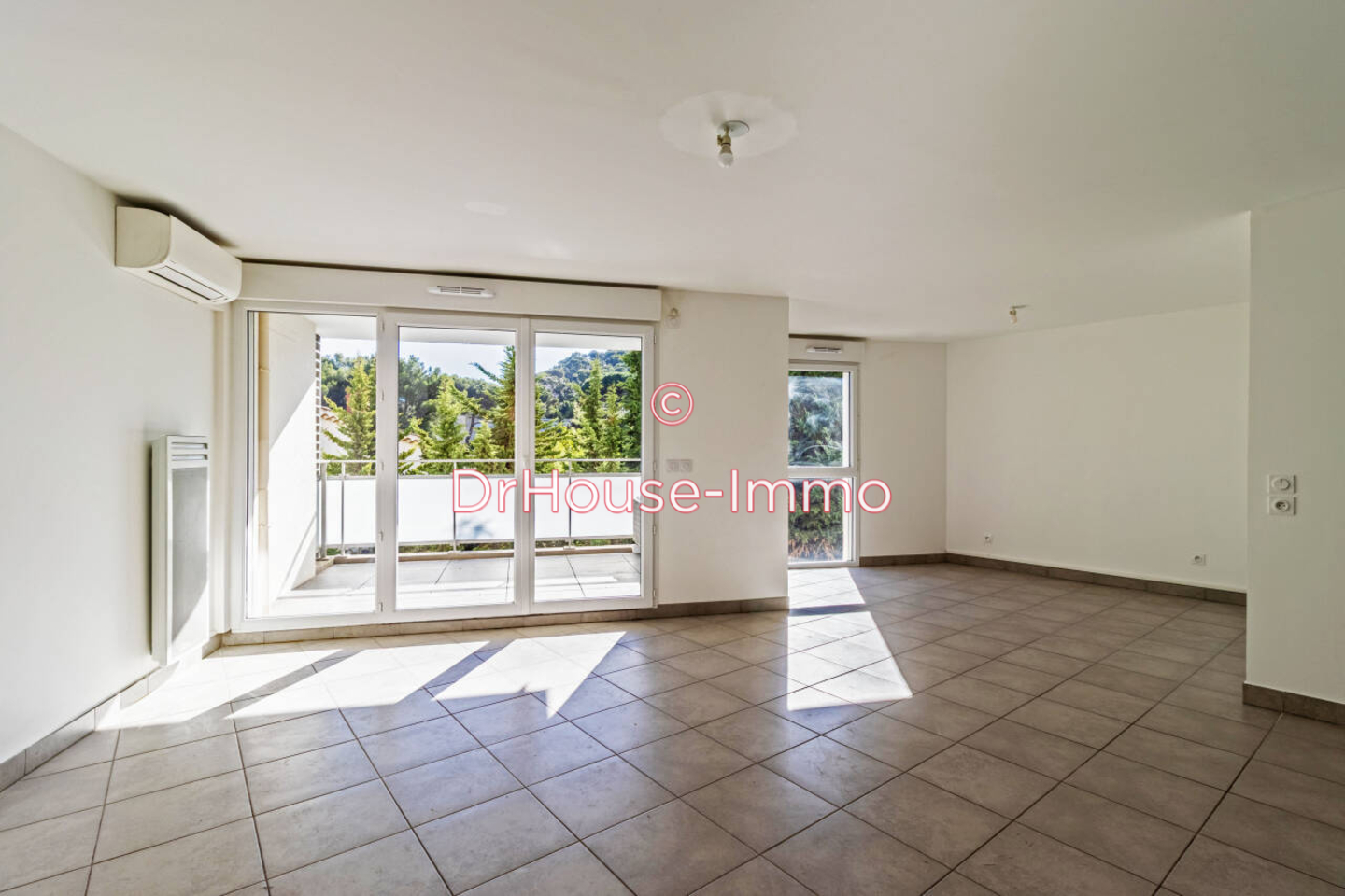 Appartement 3 pièces de 73 m² - Cavalaire-sur-Mer (83240)