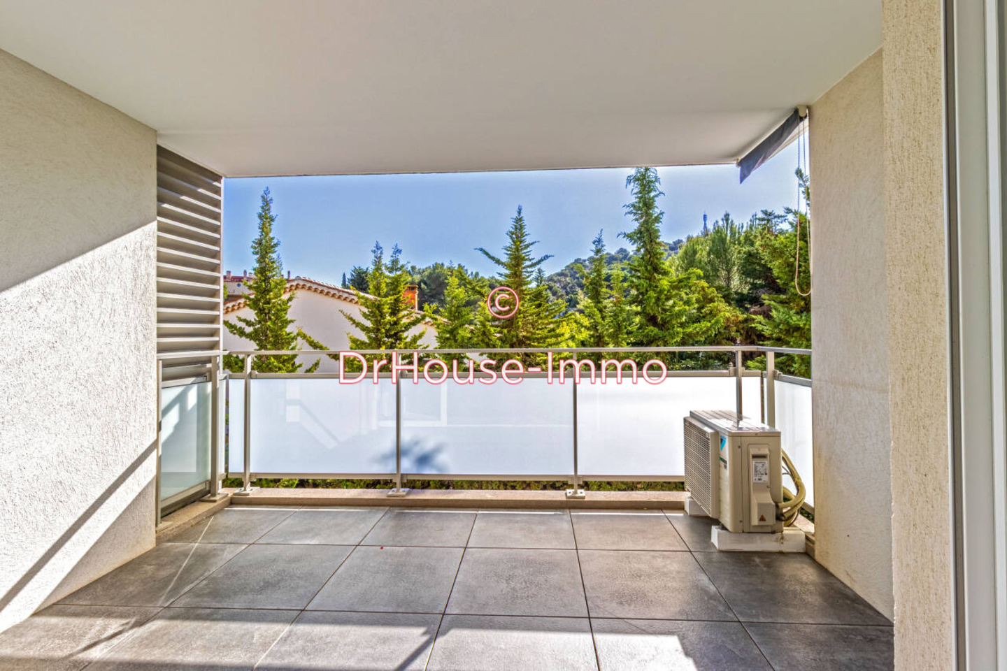 Appartement 3 pièces de 73 m² - Cavalaire-sur-Mer (83240)