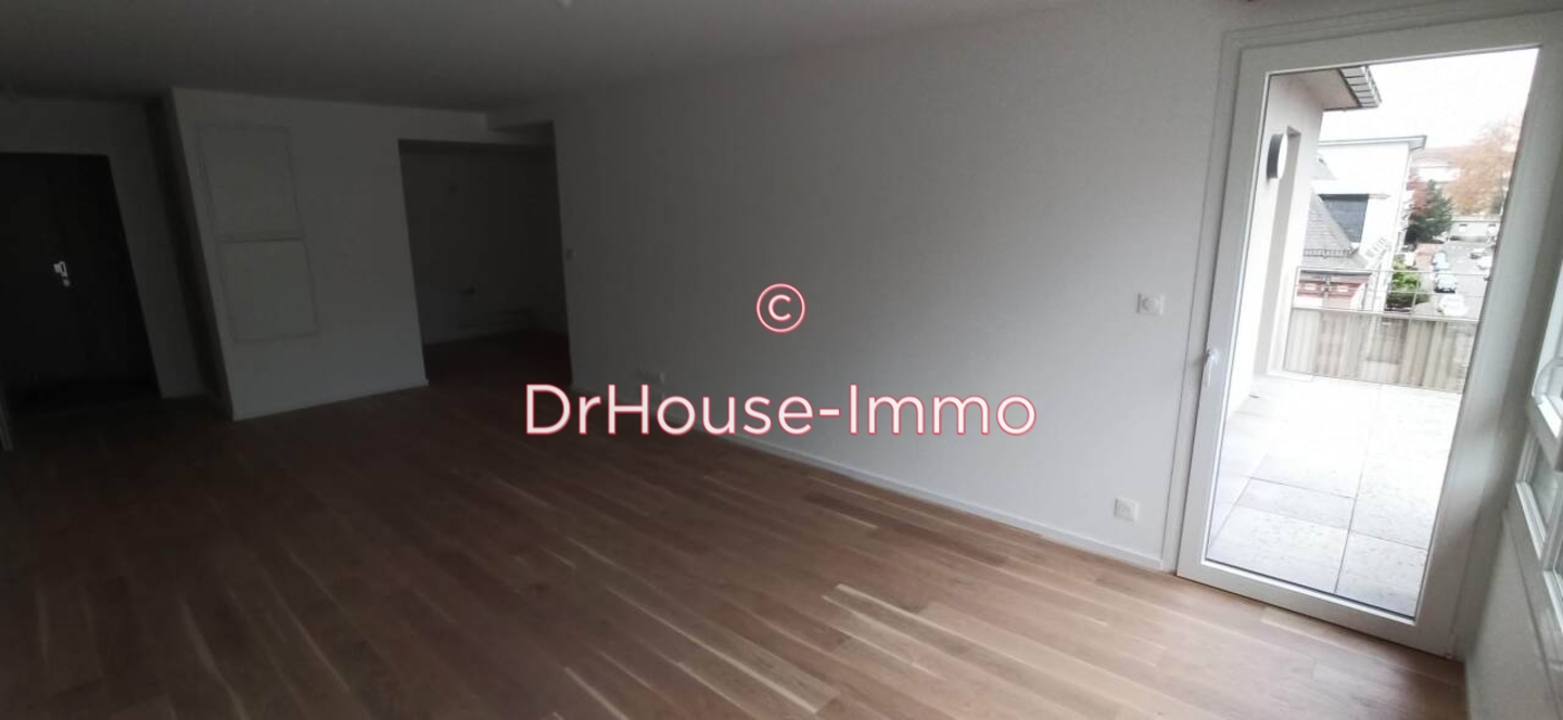Appartement 3 pièces de 69 m² - Mulhouse (68100)