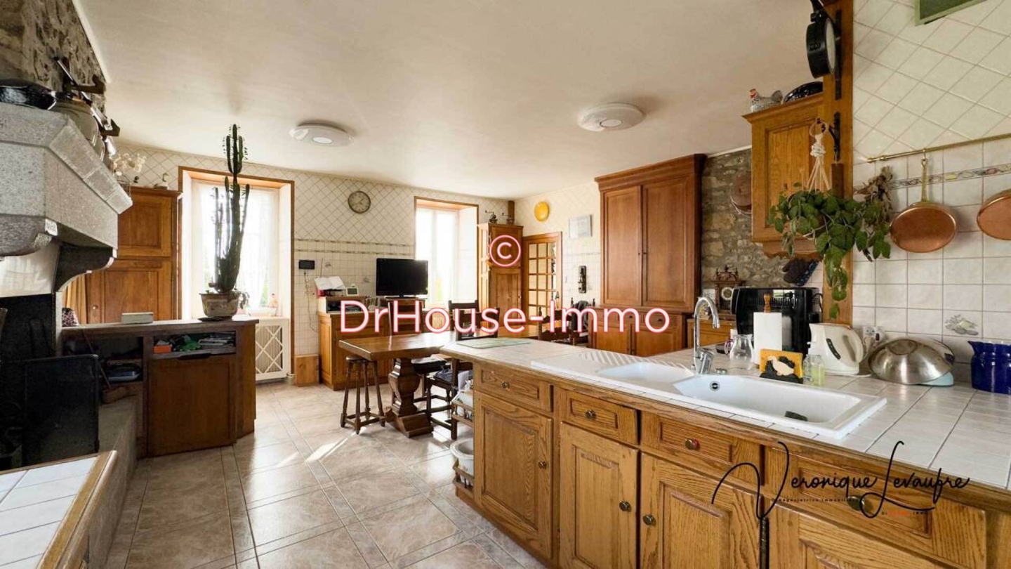 Maison 7 pièces de 247 m² - Blainville-sur-Mer (50560)