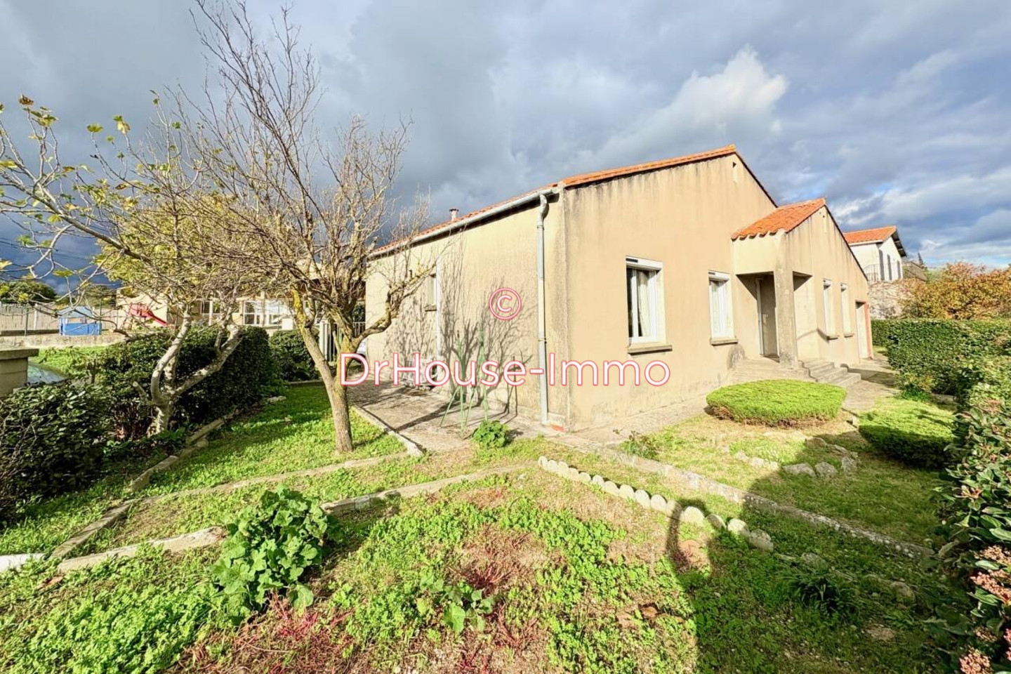 Maison 7 pièces de 143 m² - Moussoulens (11170)