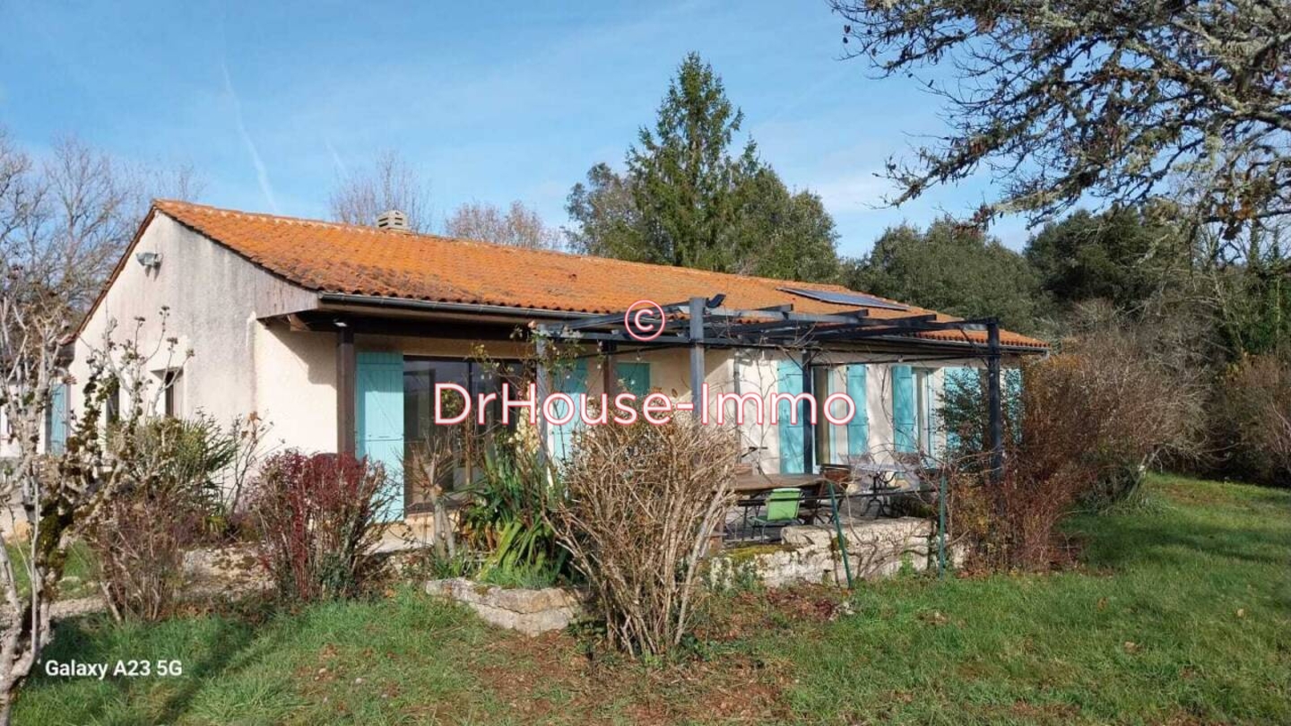 Maison 6 pièces de 200 m² - Escamps (46230)