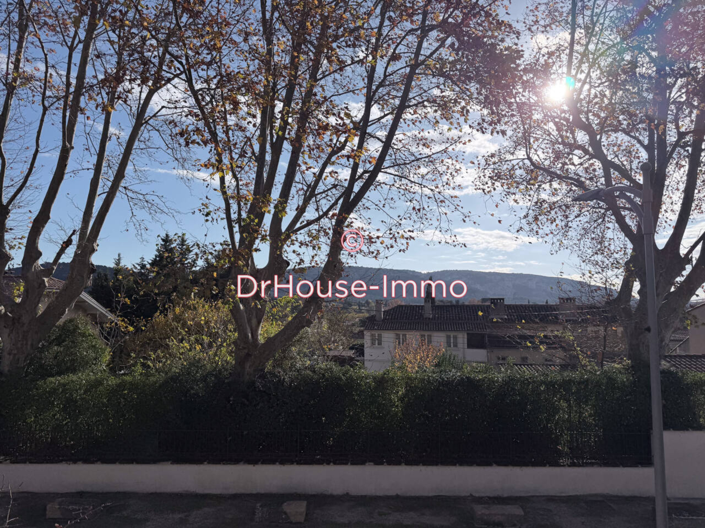 Maison 4 pièces de 85 m² - Lamanon (13113)