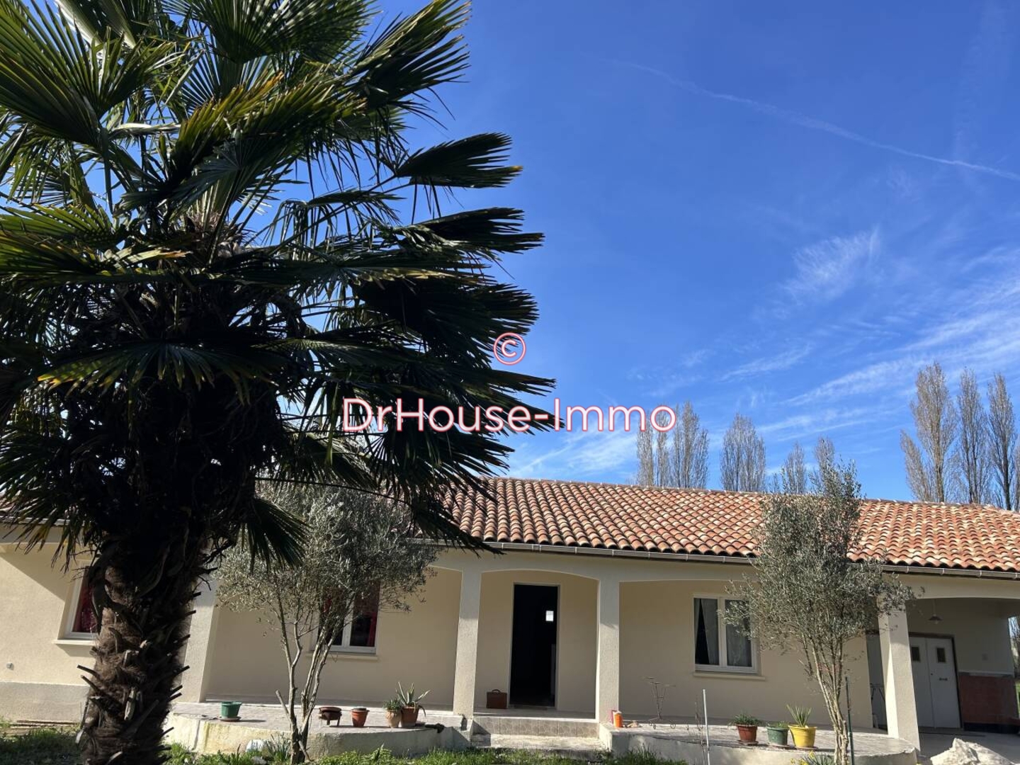 Maison 5 pièces de 140 m² - Barbezieux-Saint-Hilaire (16300)