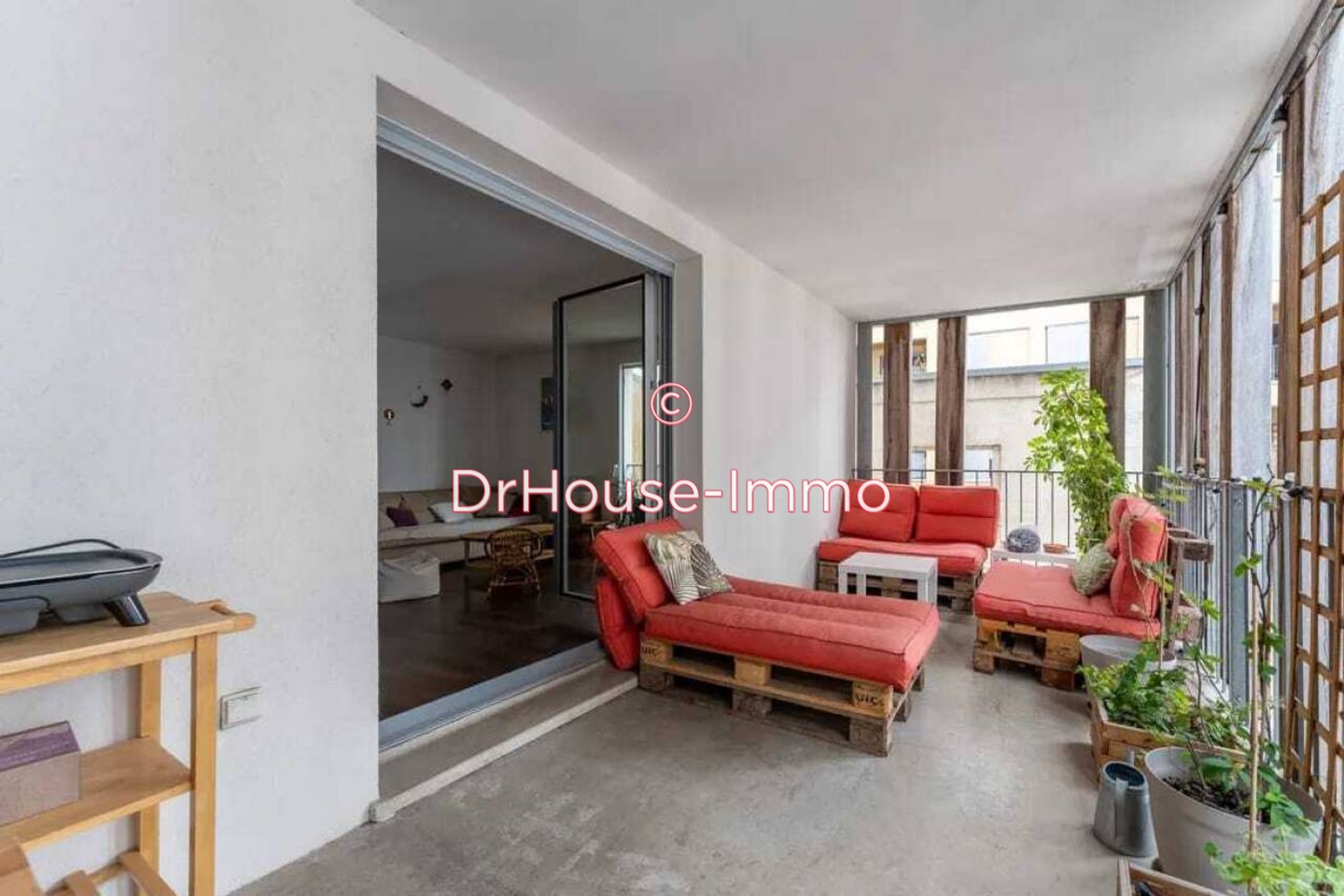 Appartement 5 pièces de 94 m² - Bordeaux (33300)