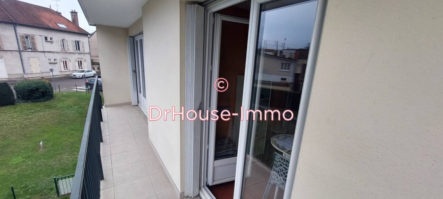 Appartement 2 pièces de 48 m² - Saint-André-les-Vergers (10120)