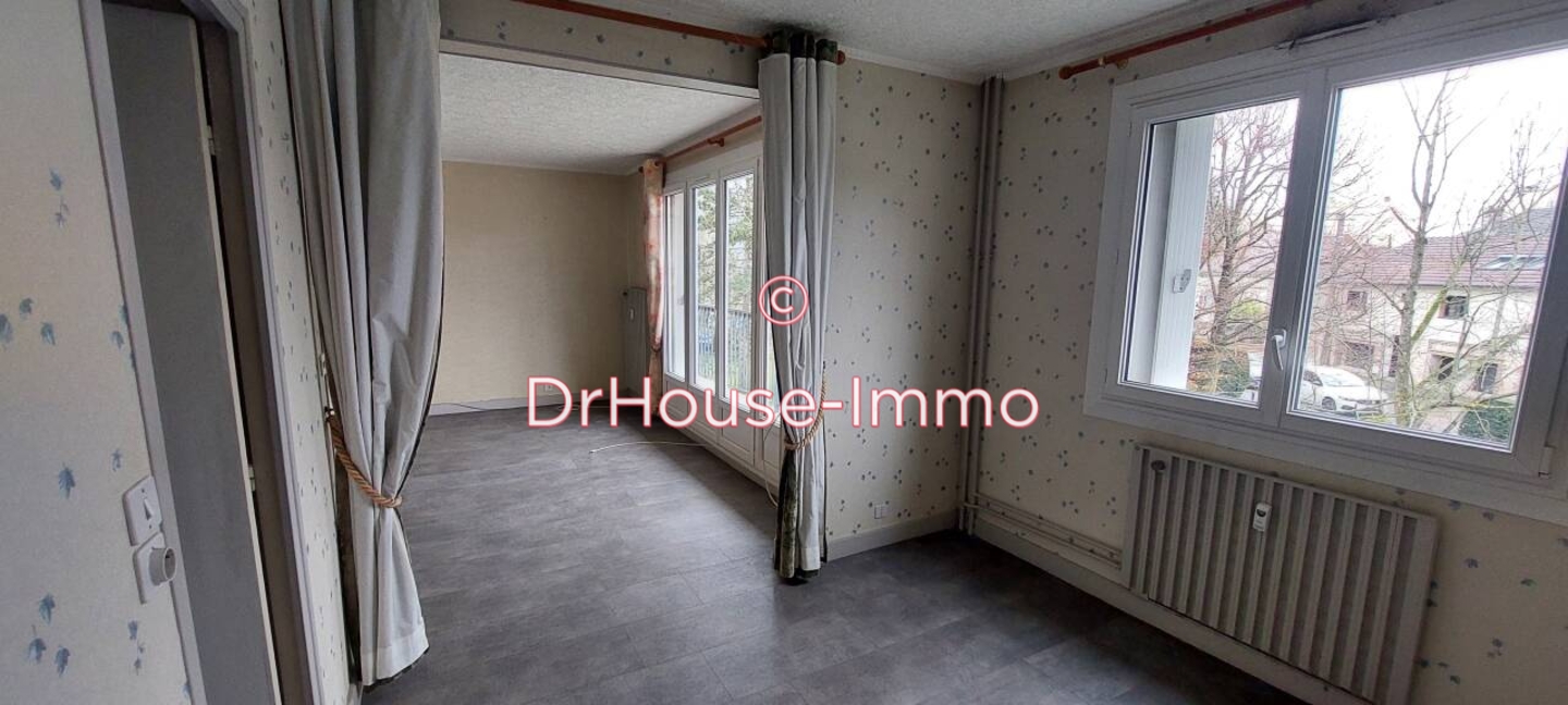 Appartement 2 pièces de 48 m² - Saint-André-les-Vergers (10120)