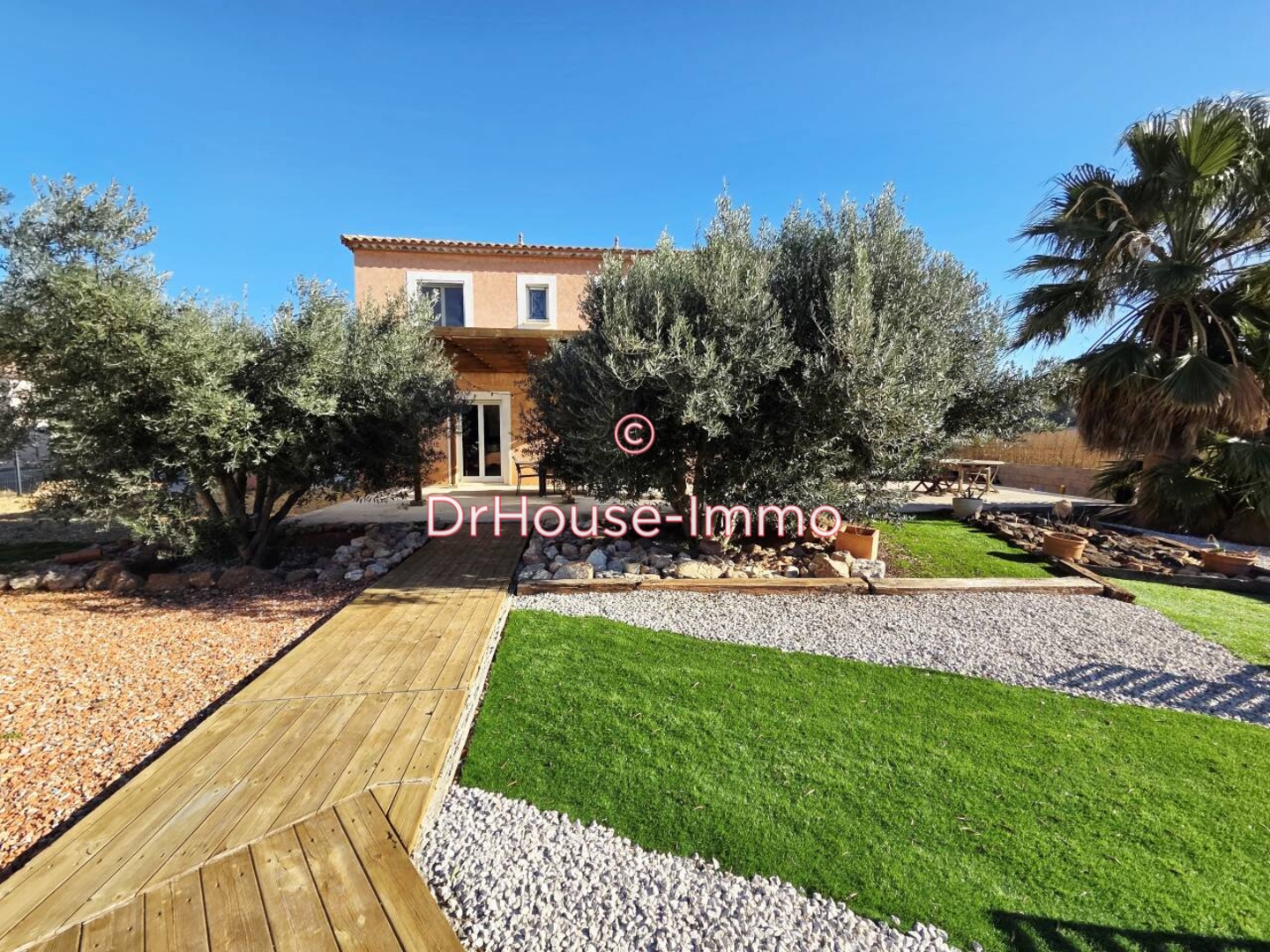 Maison 5 pièces de 130 m² - Cébazan (34360)