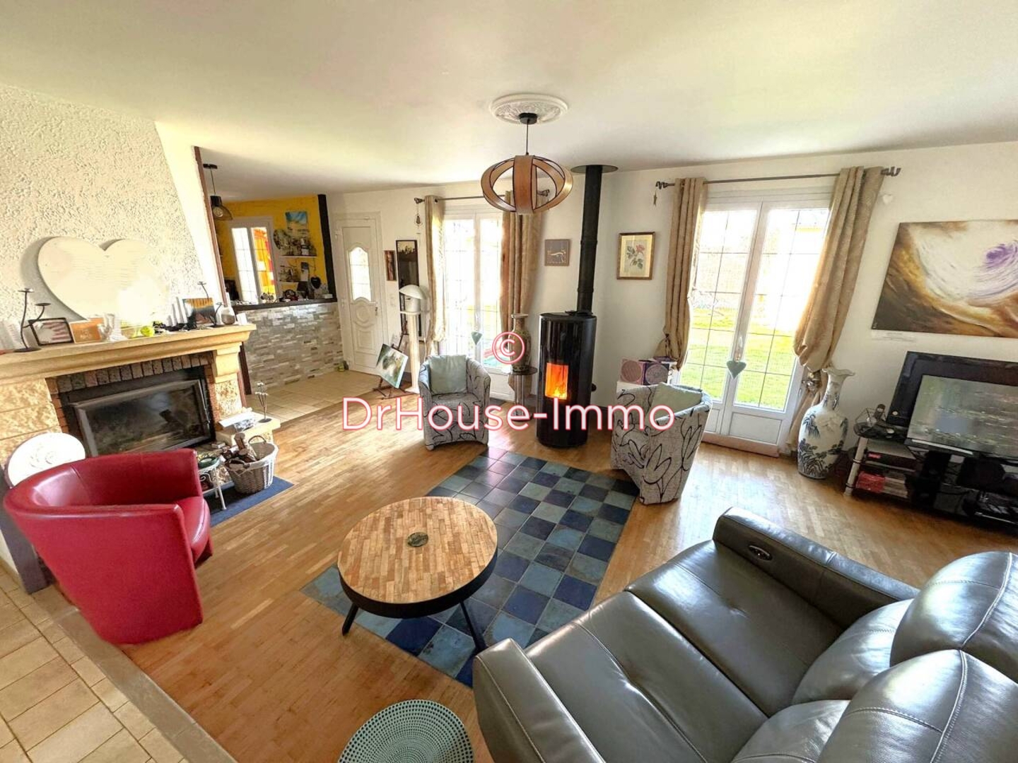 Maison 6 pièces de 156 m² - Montreuil-Bonnin (86470)