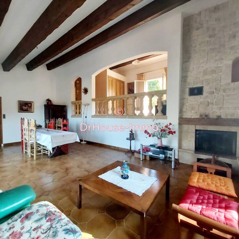 Maison 5 pièces de 150 m² - Saint-Cyr-sur-Mer (83270)