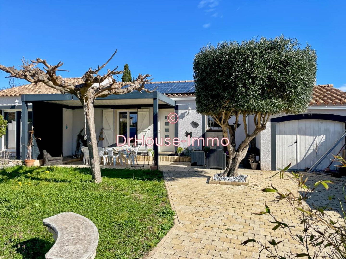 Maison 6 pièces de 135 m² - Villeveyrac (34560)