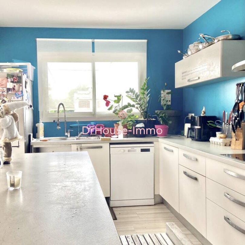 Maison 7 pièces de 148 m² - Tampon (97430)