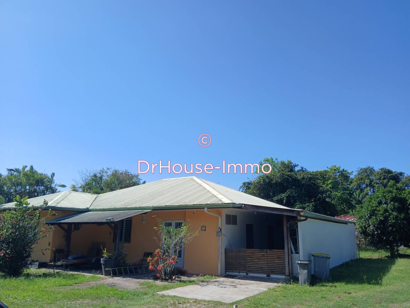 Maison 4 pièces de 146 m² - MACOURIA TONATE (97355)