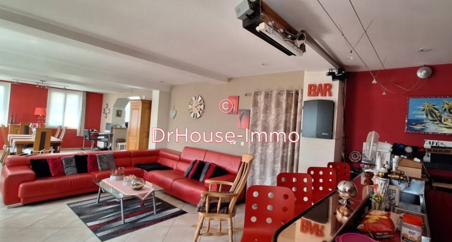 Maison 8 pièces de 193 m² - Andelys (27700)