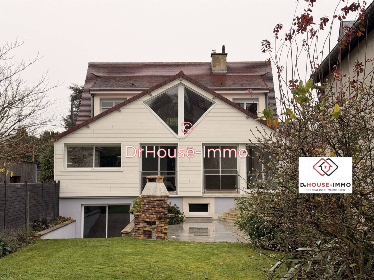 Maison 6 pièces de 142 m² - Vire Normandie (14500)