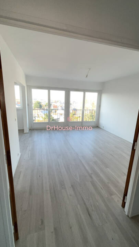 Appartement 4 pièces de 84 m² - Livry-Gargan (93190)