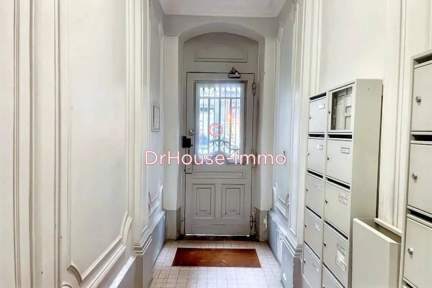 Appartement 2 pièces de 31 m² - Paris (75016)