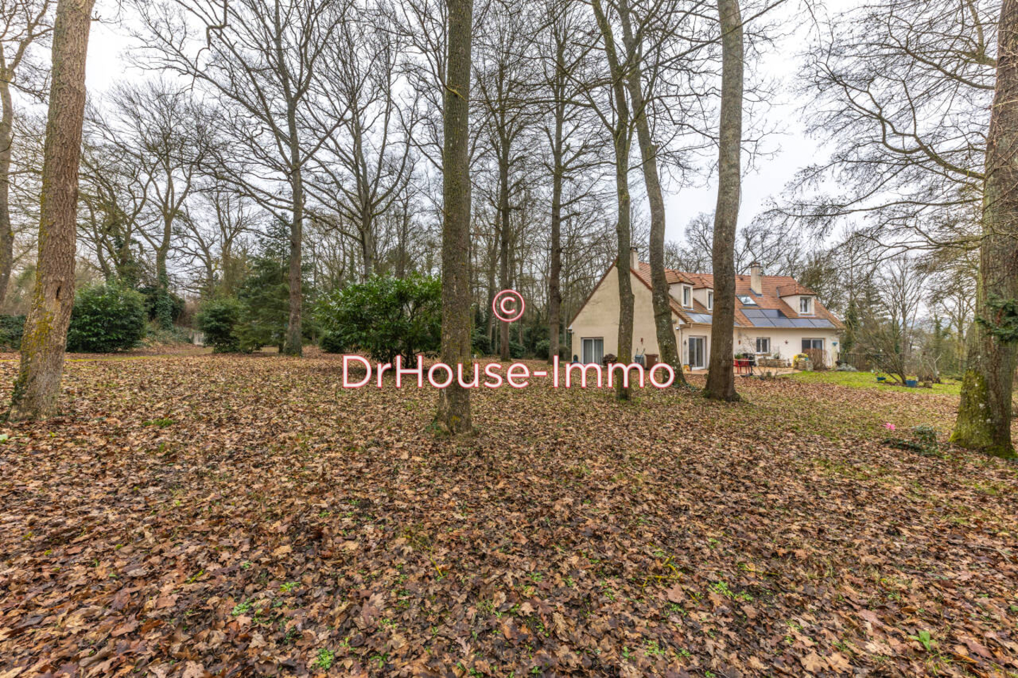 Maison 8 pièces de 212 m² - Septeuil (78790)