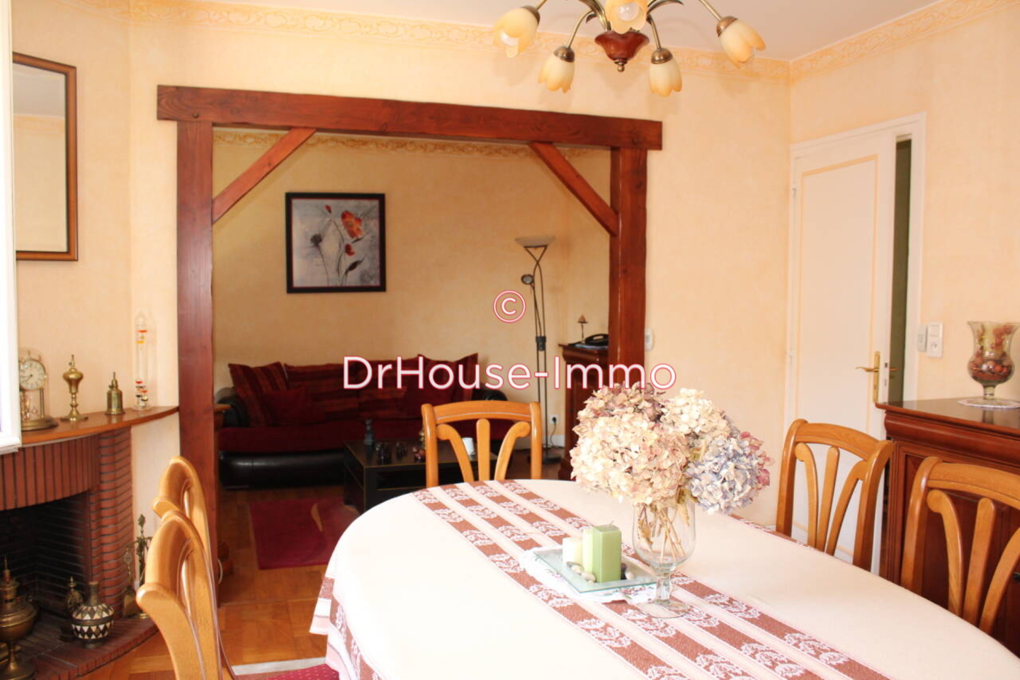 Maison 7 pièces de 145 m² - Chabanais (16150)