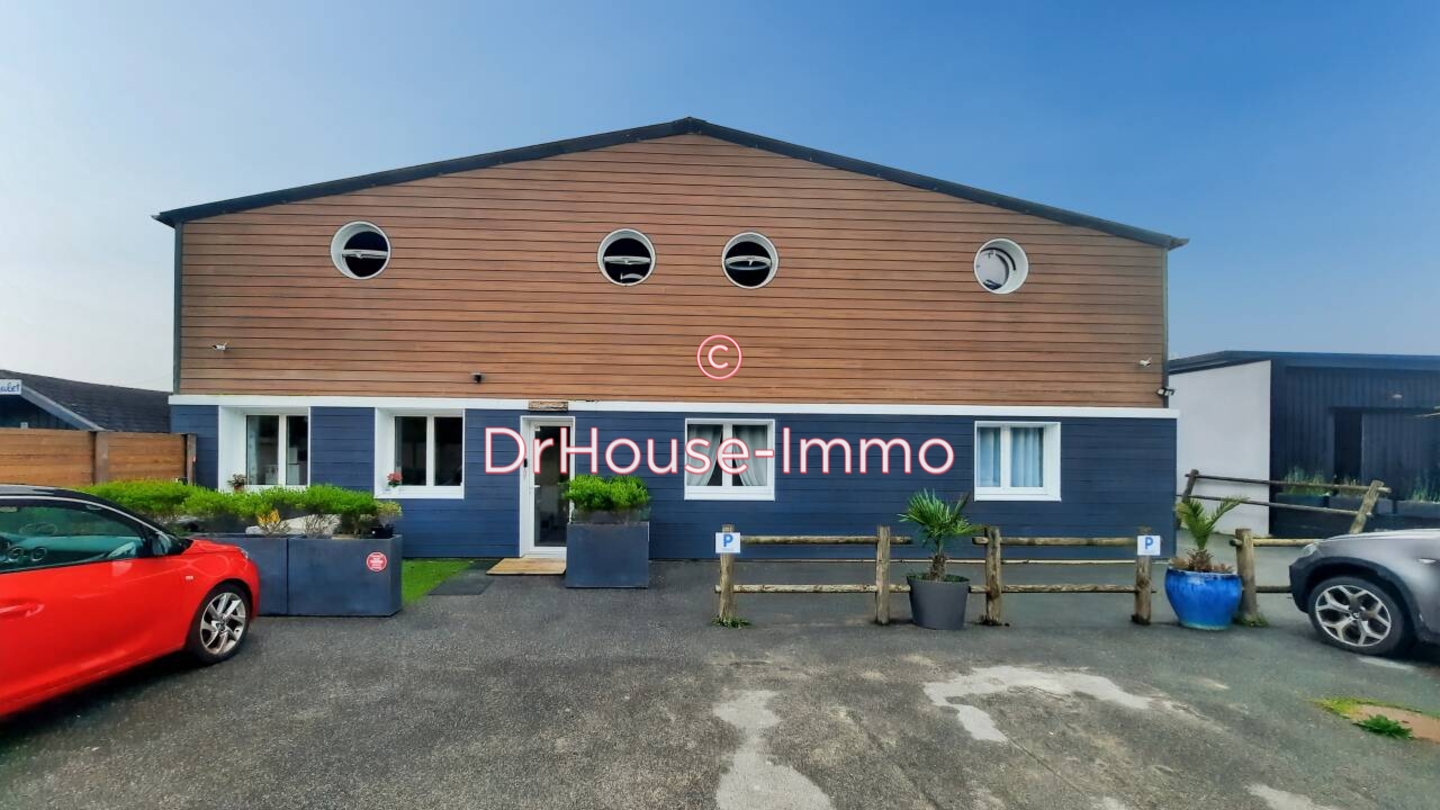 Immeuble 7 pièces de 173 m² - Saint-Pierre-Quiberon (56510)