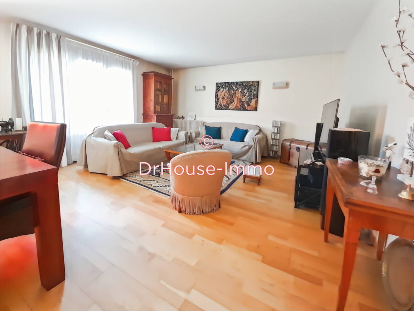 Appartement 5 pièces de 118 m² - Le Raincy (93340)