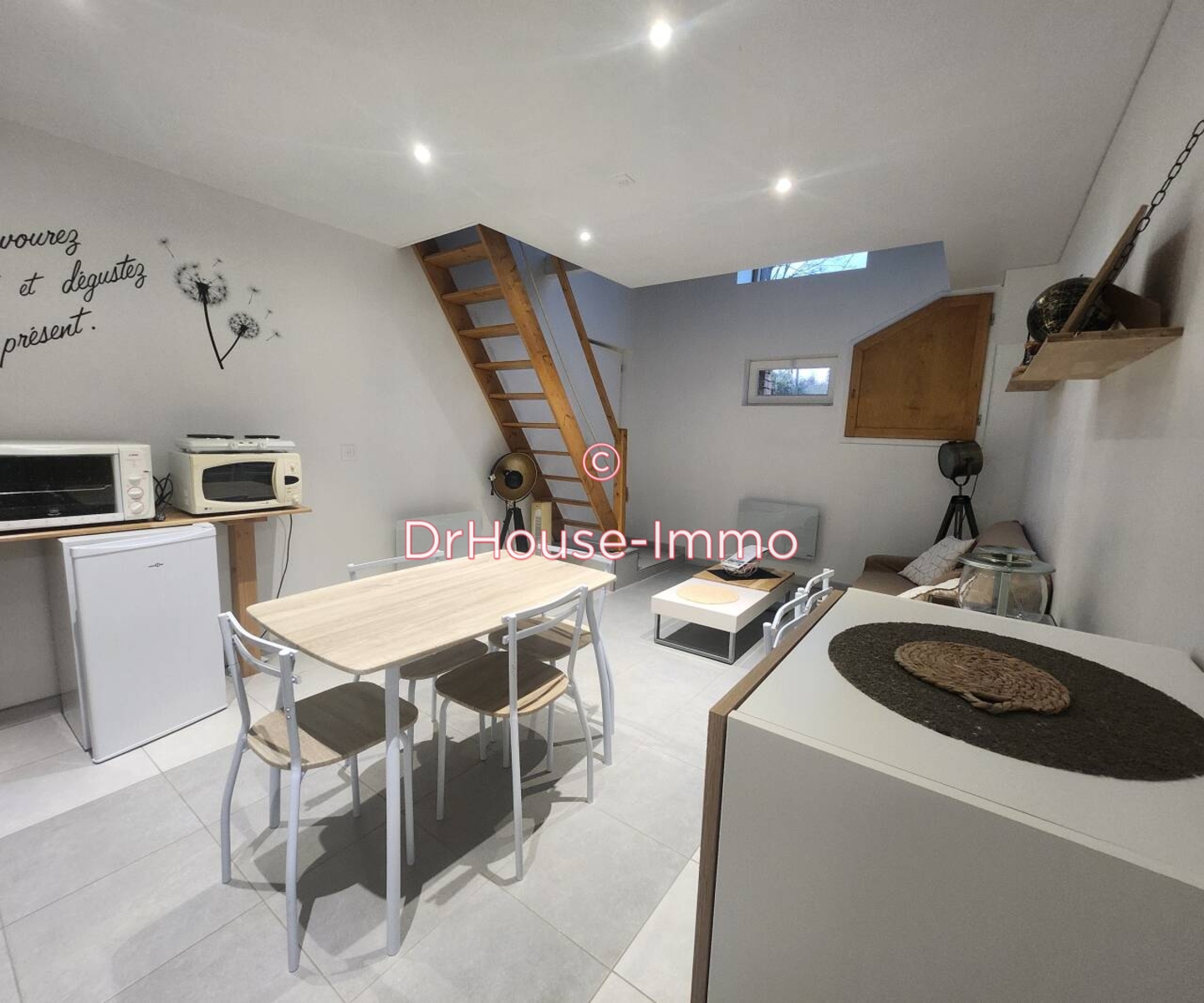 Maison 7 pièces de 196 m² - Courcemont (72110)