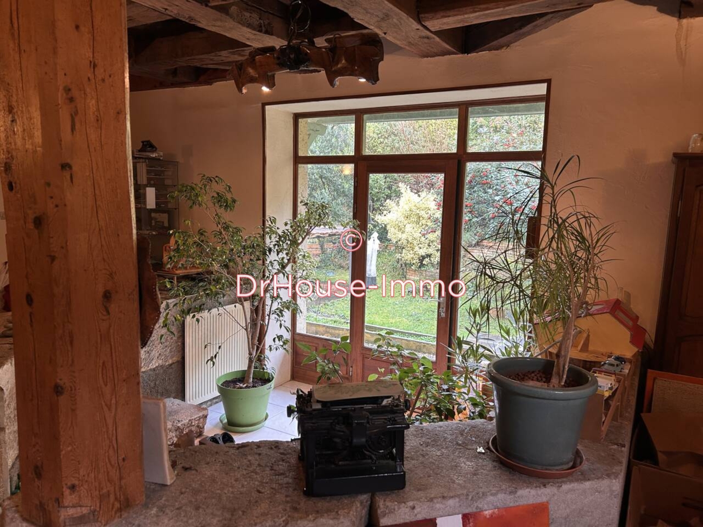 Maison 7 pièces de 227 m² - Saint-Cyr-au-Mont-d'Or (69450)