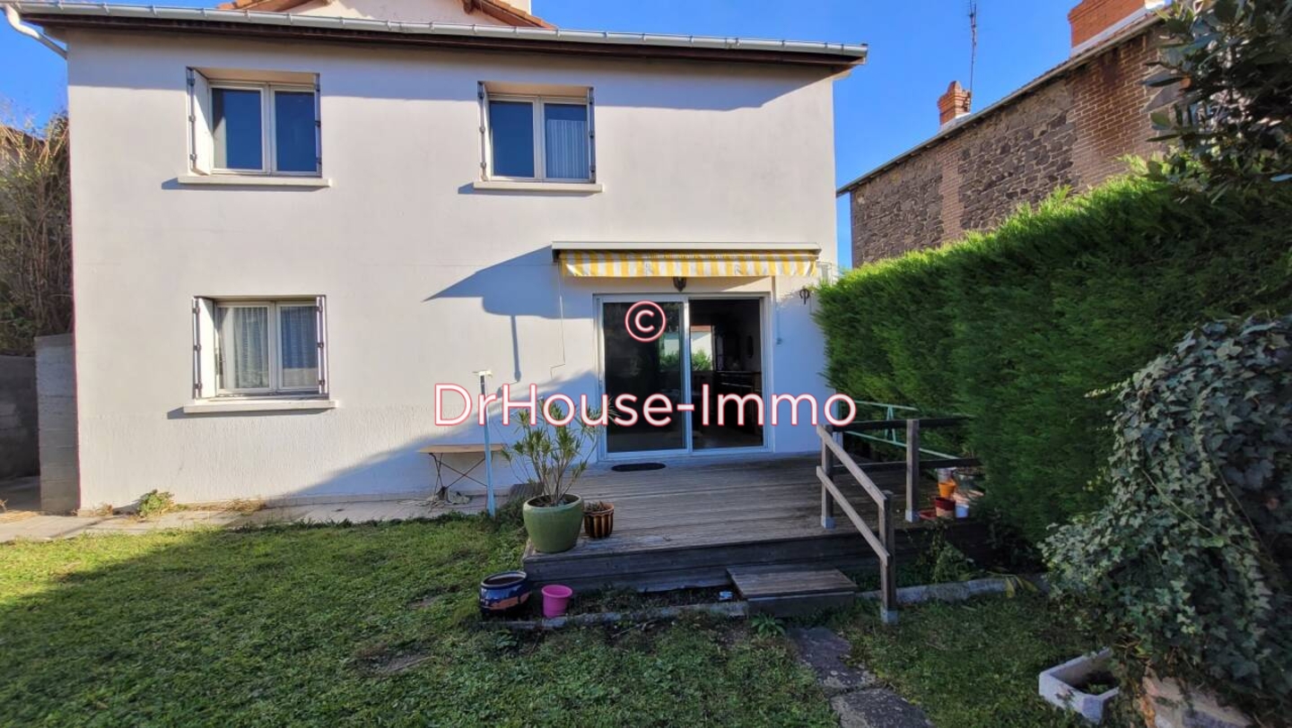 Maison 7 pièces de 176 m² - Clermont-Ferrand (63000)