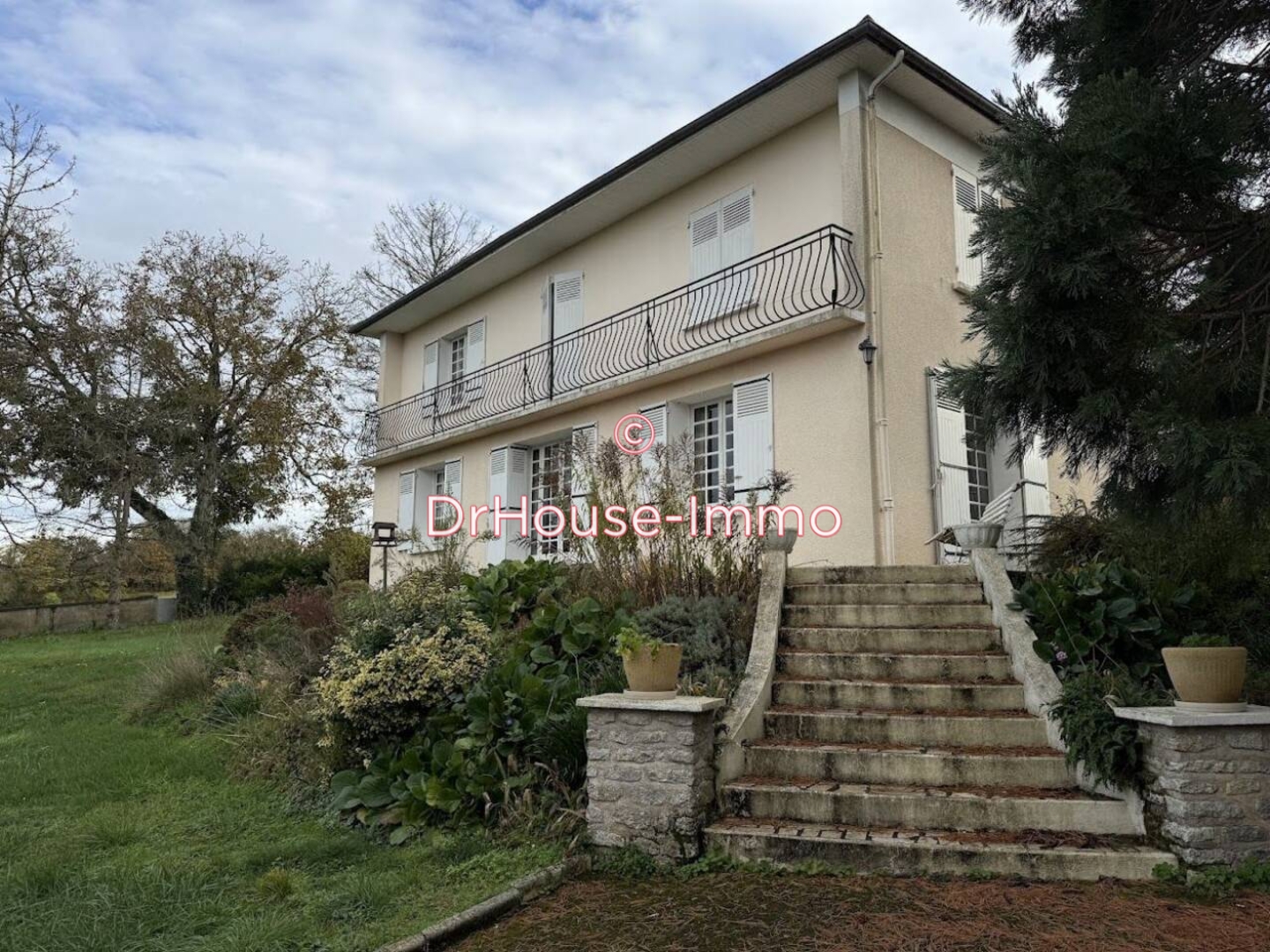 Maison 5 pièces de 160 m² - Châtellerault (86100)